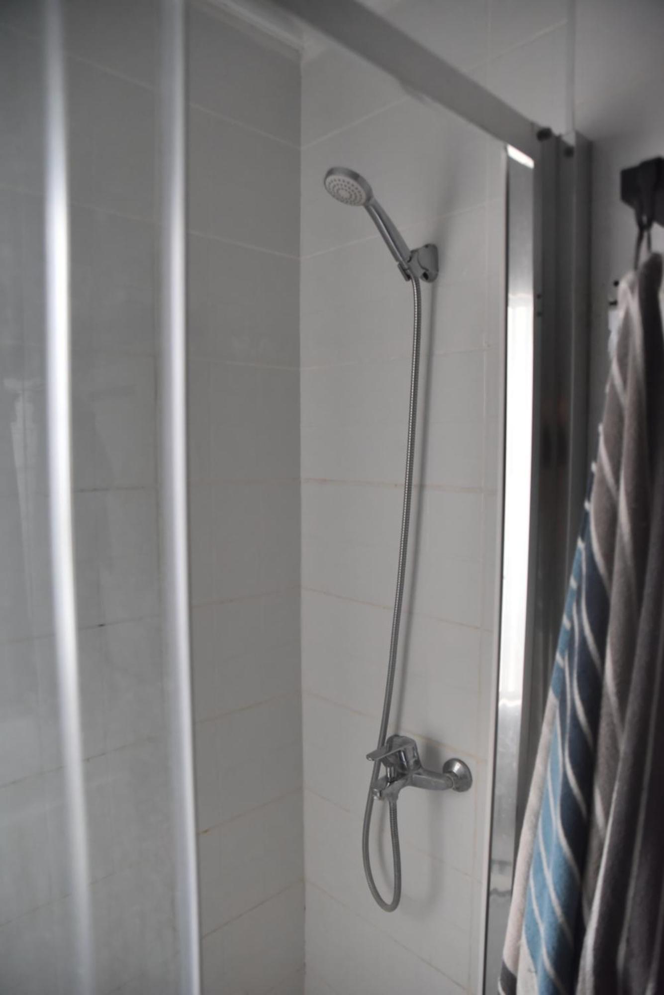 Grosses Modernes Zimmer "Silber" Fuer 2 Personen Und Katzenliebhaber Βαλένθια Εξωτερικό φωτογραφία