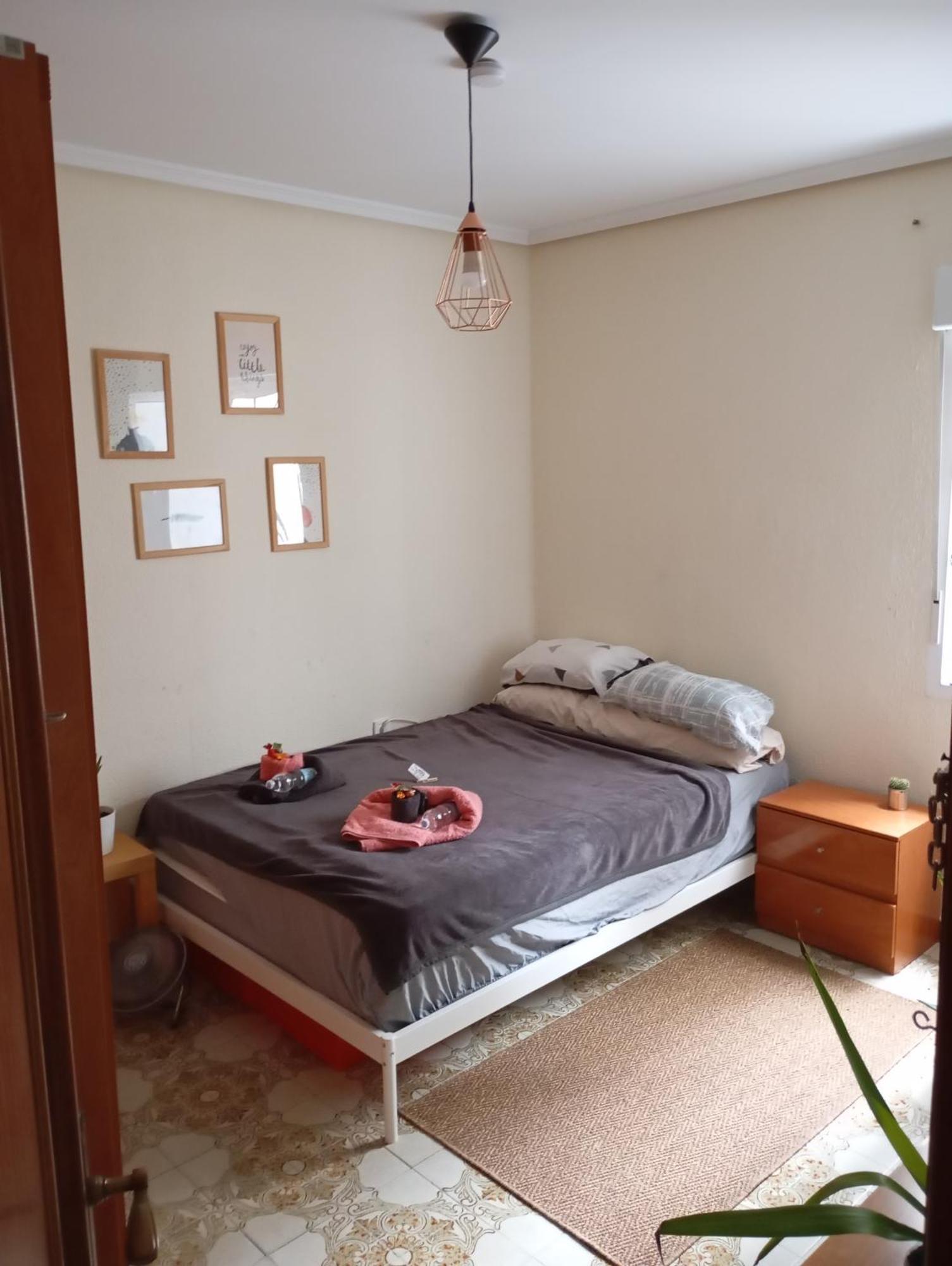 Grosses Modernes Zimmer "Silber" Fuer 2 Personen Und Katzenliebhaber Βαλένθια Εξωτερικό φωτογραφία
