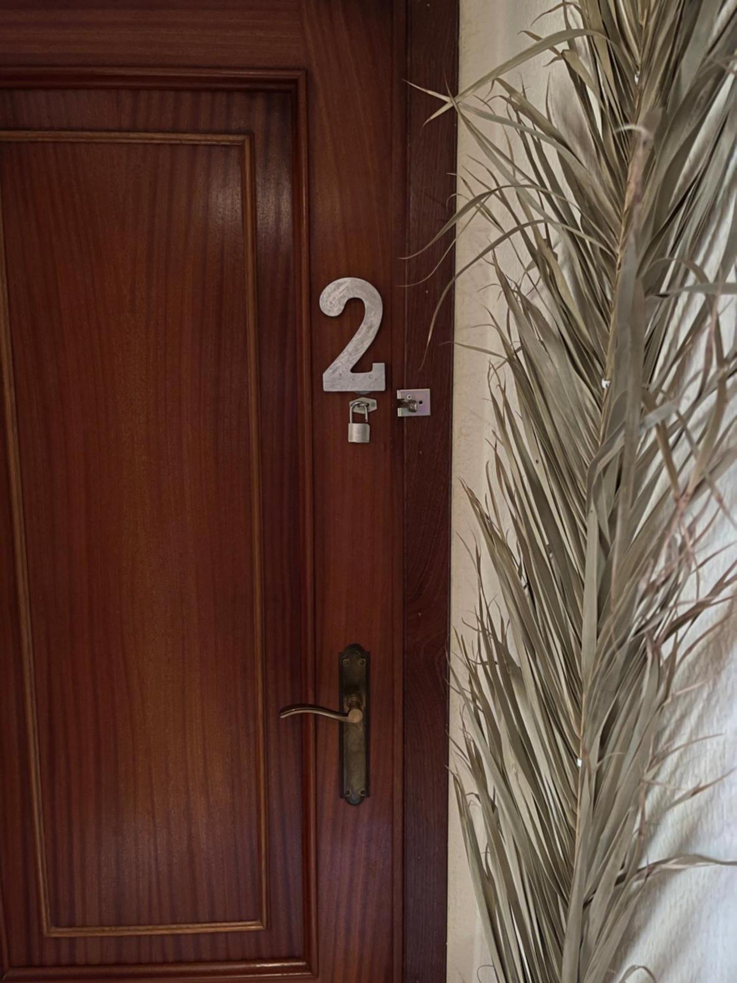 Grosses Modernes Zimmer "Silber" Fuer 2 Personen Und Katzenliebhaber Βαλένθια Εξωτερικό φωτογραφία
