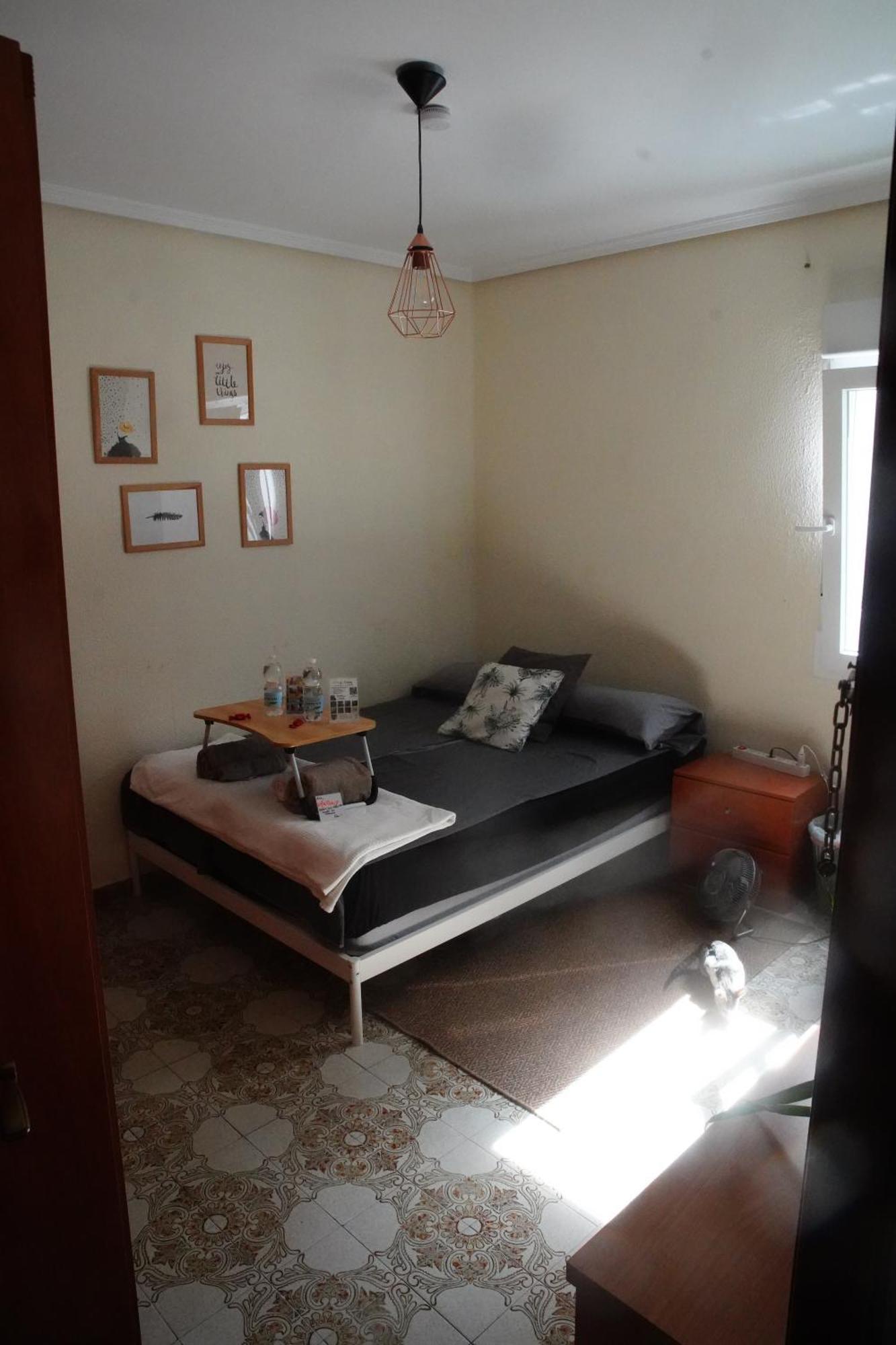 Grosses Modernes Zimmer "Silber" Fuer 2 Personen Und Katzenliebhaber Βαλένθια Εξωτερικό φωτογραφία